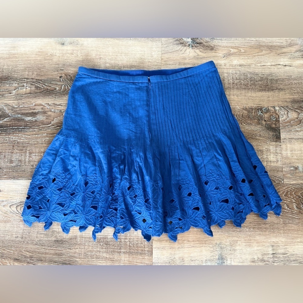 Jcrew eyelet floral skirt NWT - Picture 3 of 3
